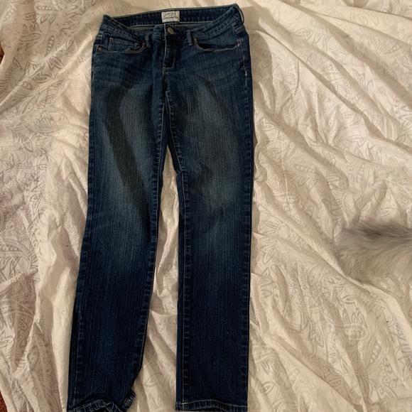 Pre-Owned Early 2000s Lot of AEROPOSTALE Jeans (sz 5/6)  and 2 Lace Tops (Sz M) - Picture 11 of 16